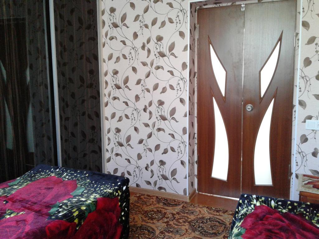 Guest House Semeynyi Каракол Екстер'єр фото