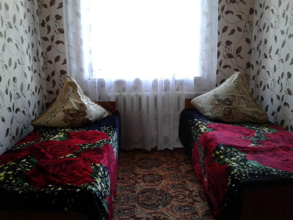 Guest House Semeynyi Каракол Екстер'єр фото